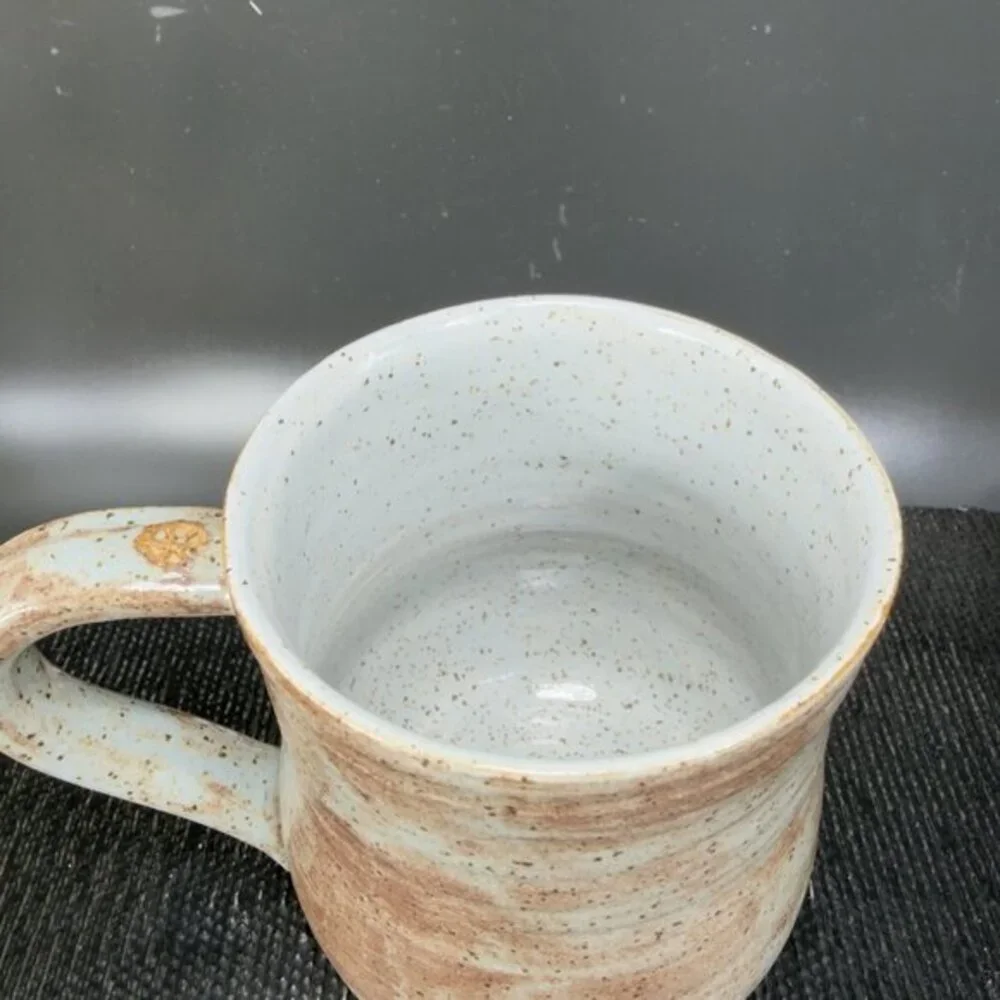 Vintage Hand Made USA Stoneware Pottery Coffee Mug Cup Artist Marked Speckled‎